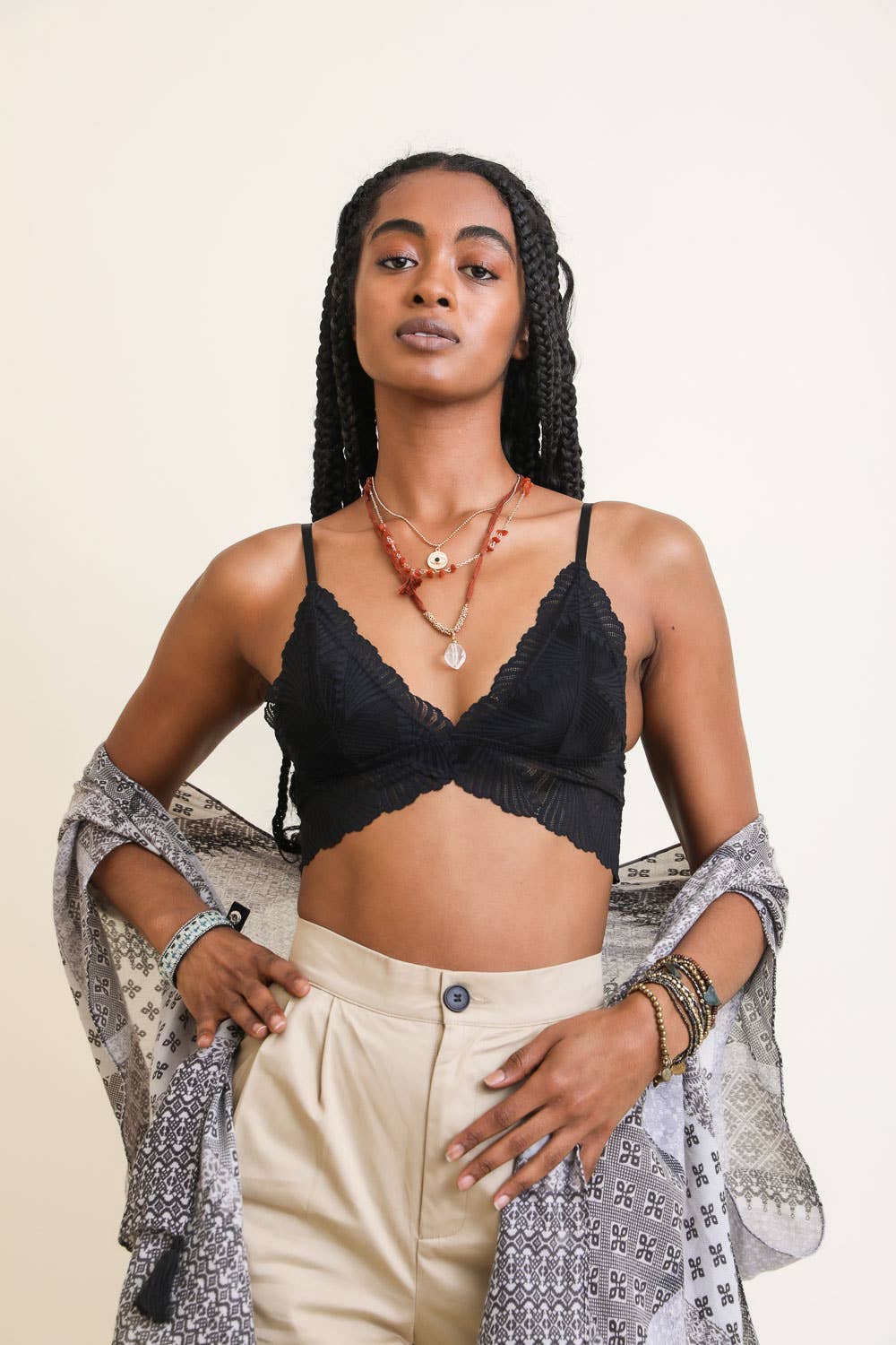 Butterfly Scallop Lace Bralette: Ivory