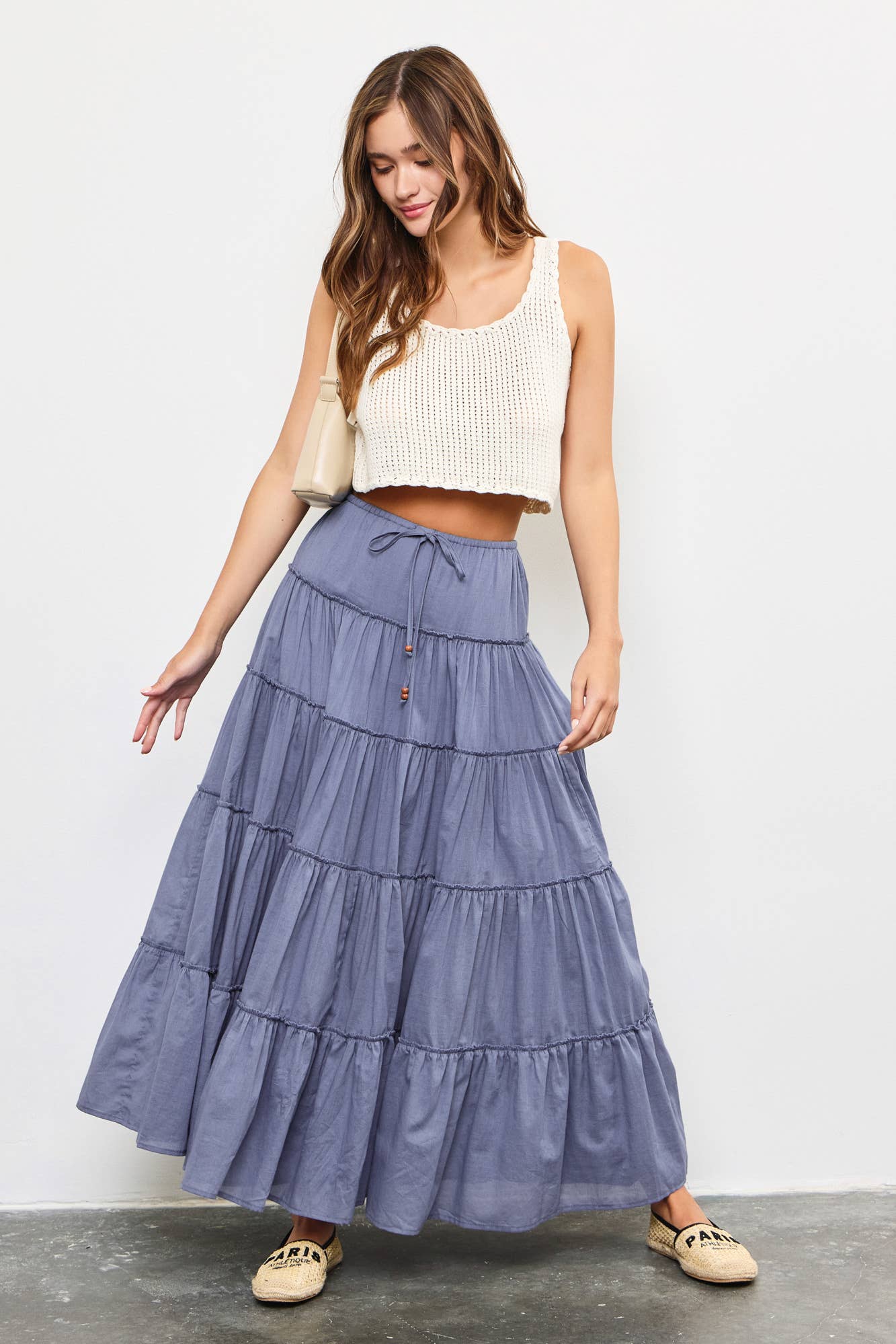 DRAWSTRING DETAIL TIERED MAXI SKIRT: OFF WHITE / S22856