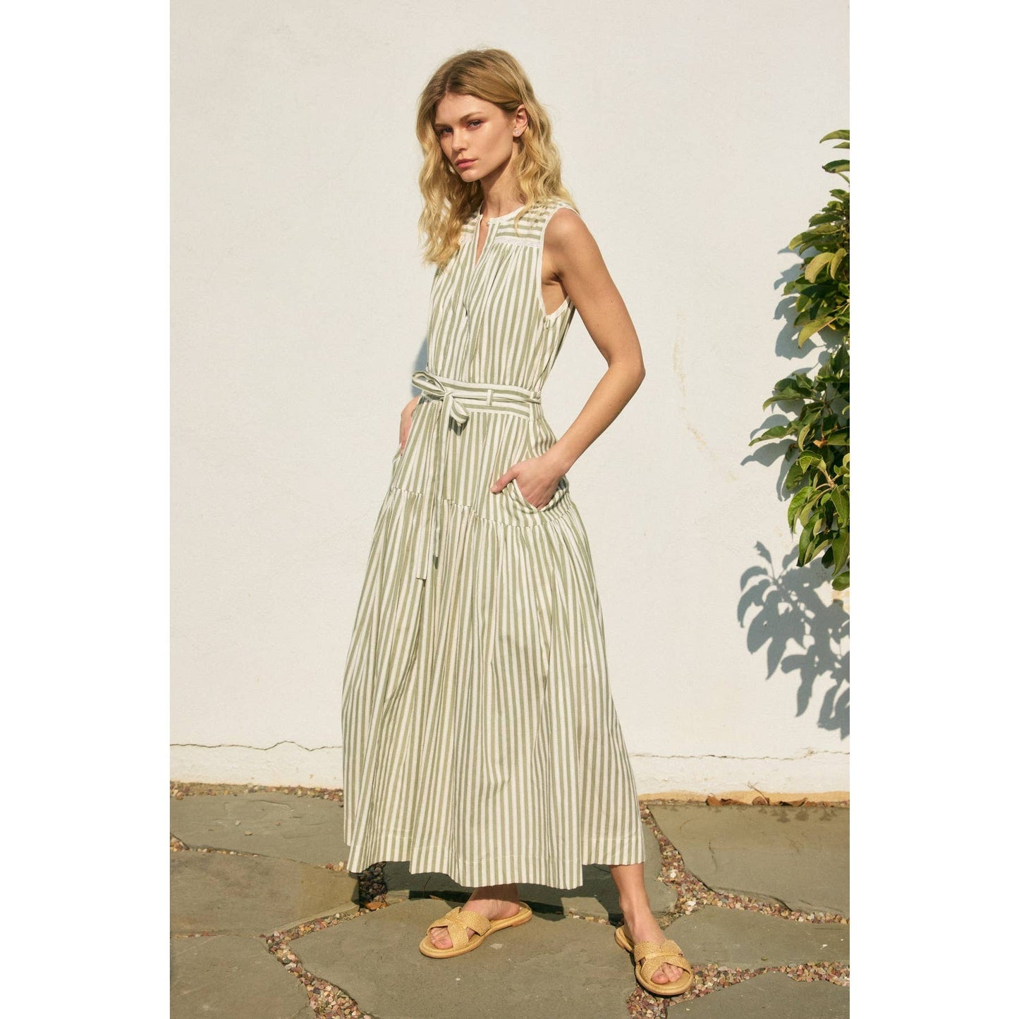 Striped Split Neck Lace Inset Maxi Dress: SAGE CREAM / FD12683-CP508