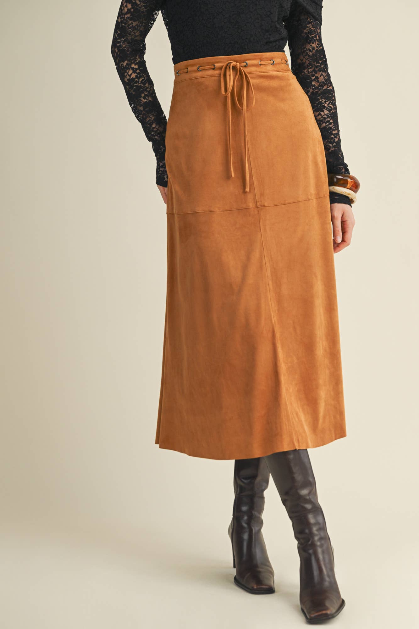 DRAWSTRING SUEDE A-LINE SKIRT: CAMEL / S25226