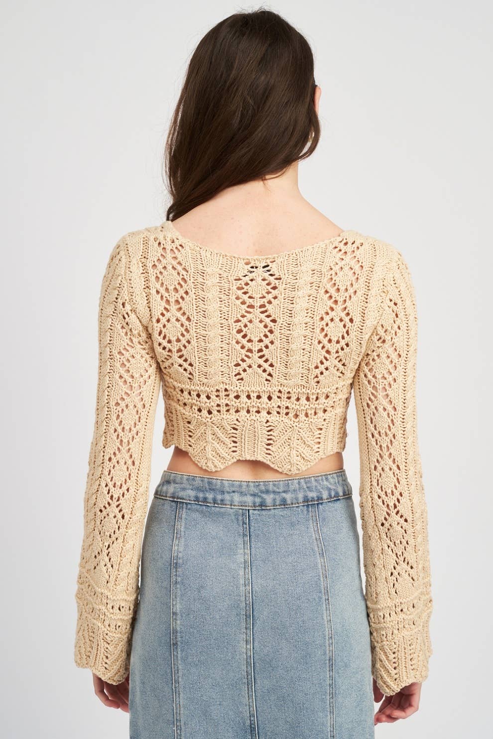 CROCHET CROPPED TOP WITH FRONT TIE: TAUPE