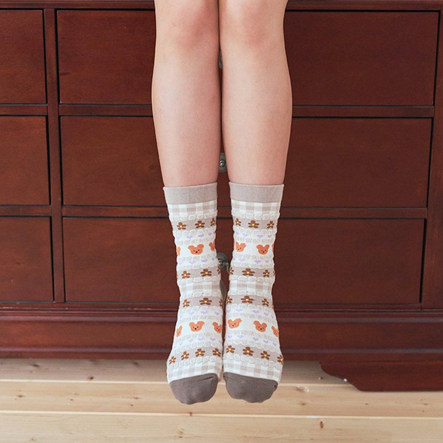 Women's Pastel Bear Crew Socks: W-L-354-4