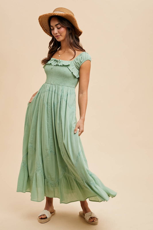 SMOCKED MAXI WITH LACE TRIM DETAIL: SAGE / ILD6126