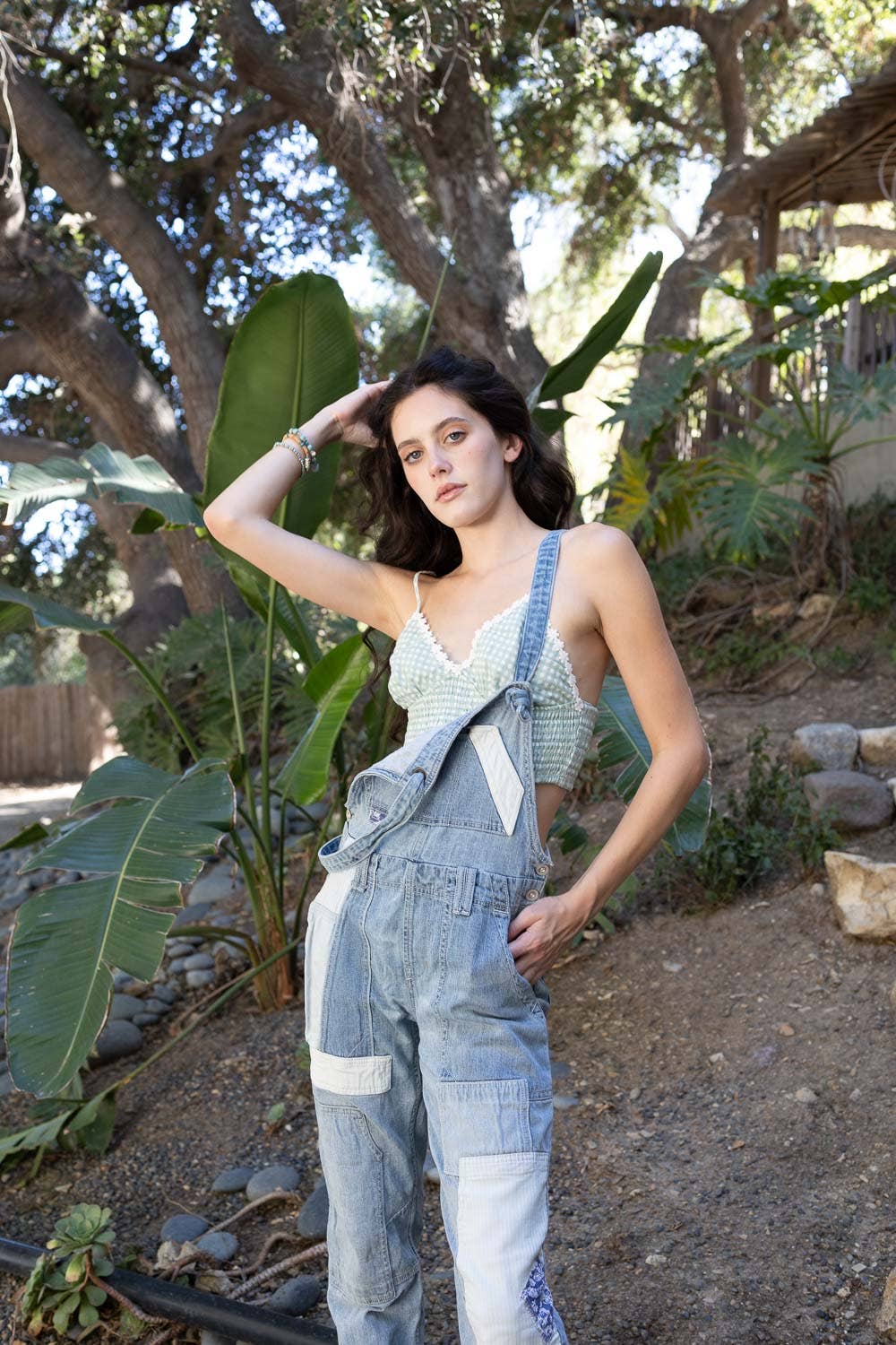 Gingham Daisy Trim Smocked Bralette 🫶🏻: Beige