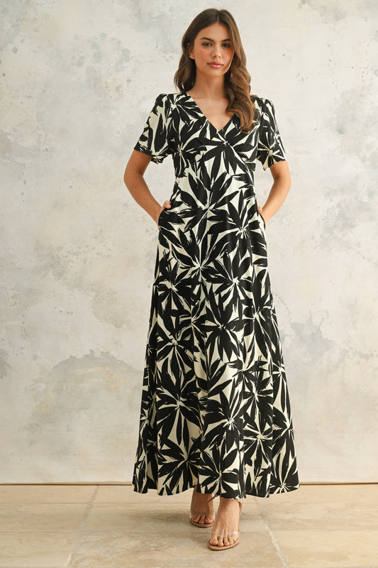 D4902   TROPICAL LEAF PRINTED DRESS: Black