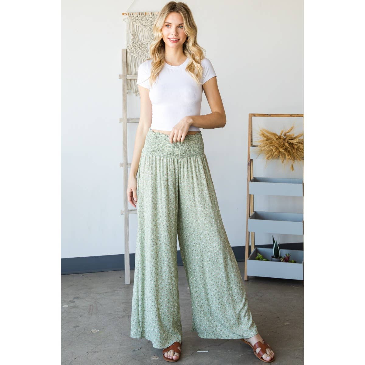 P53089E - Rayon Ditsy Floral Smocked Waist Pants: Natural