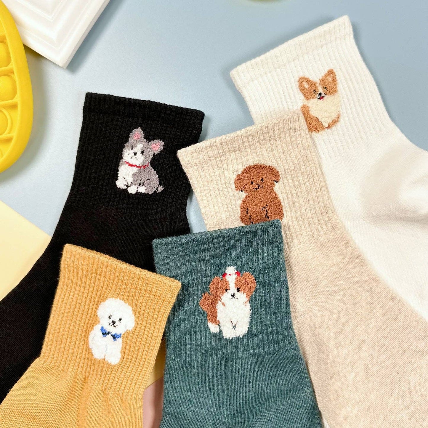 Women's Crew Puppy Land Socks: VW-L-037-1