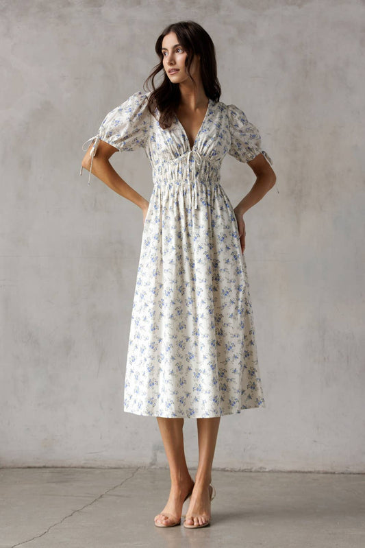 JD7575-IVORY BLUE FLORAL MIDI DRESS: IVORY/BLUE FL