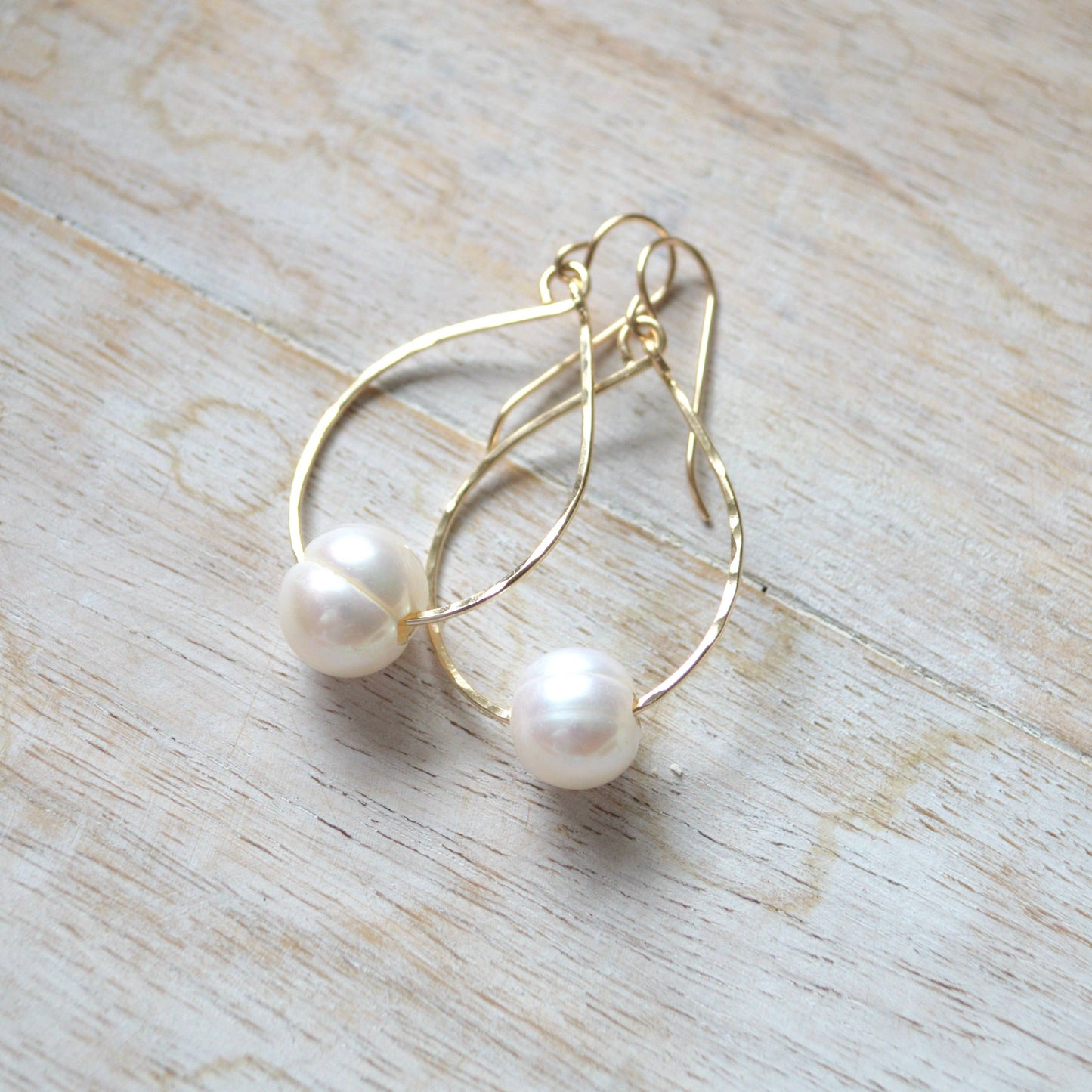 Freshwater Pearl Earrings: Gold Filled