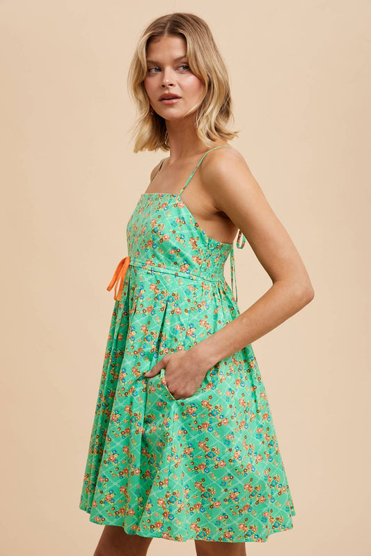 COTTON FLORAL SKATER DRESS: GREEN FLORAL / ILD5788