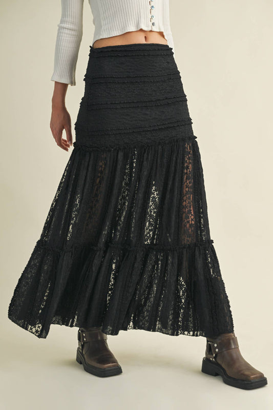 TIERED LACE SKIRT: Black / S24977