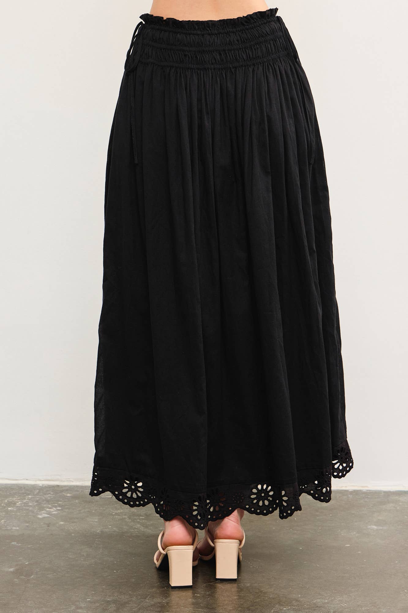 EYELET LACE HEM SIDE TIE SKIRT: PERIWINKLE / S24672