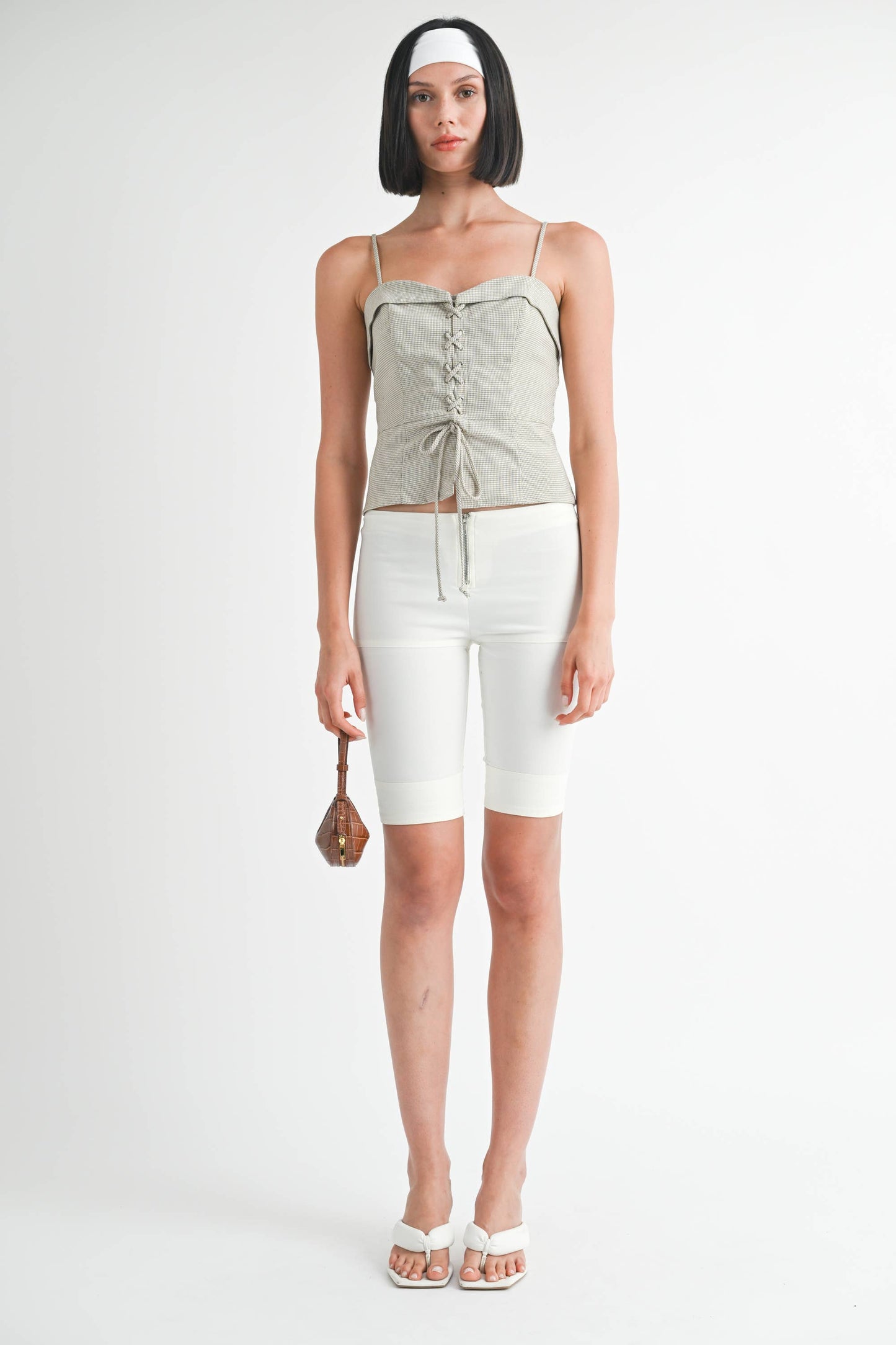 SPAGHETTI STRAP TOP WITH FRONT LACE: BROWN PLAID / IPG2535T