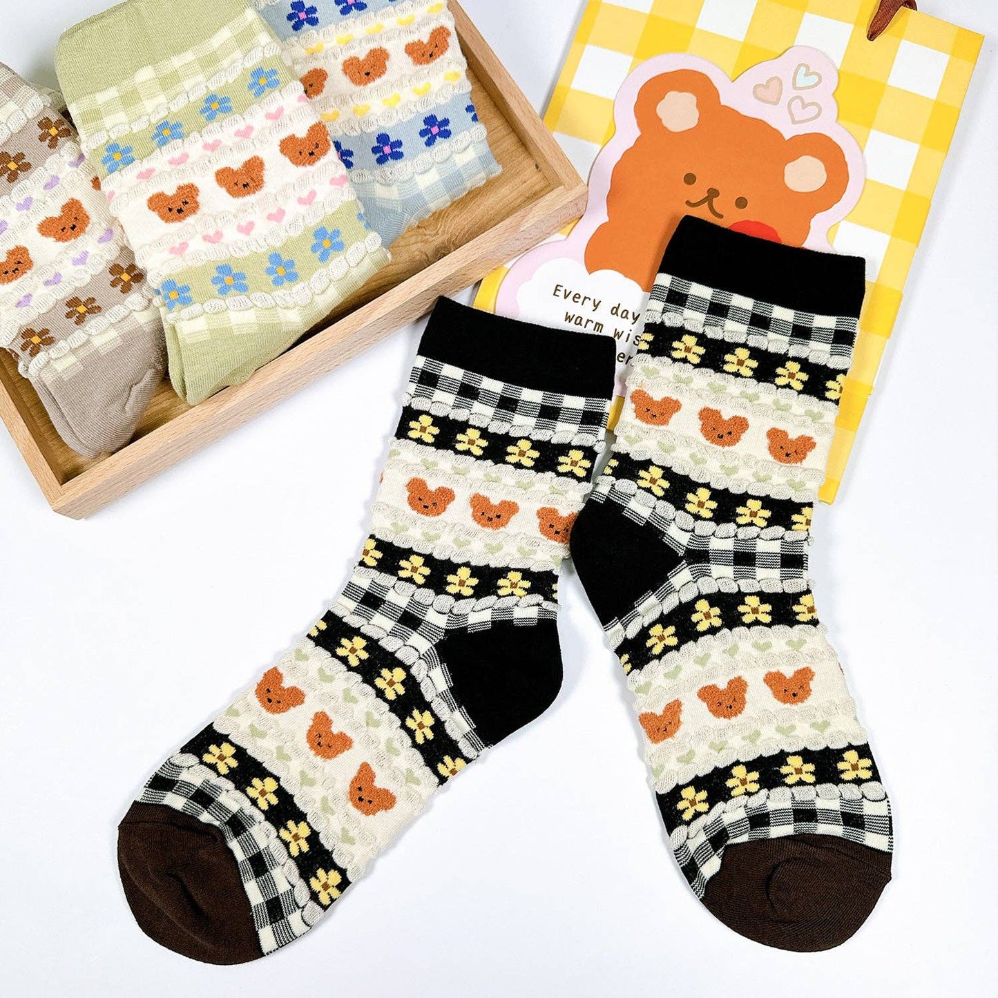 Women's Pastel Bear Crew Socks: W-L-354-4