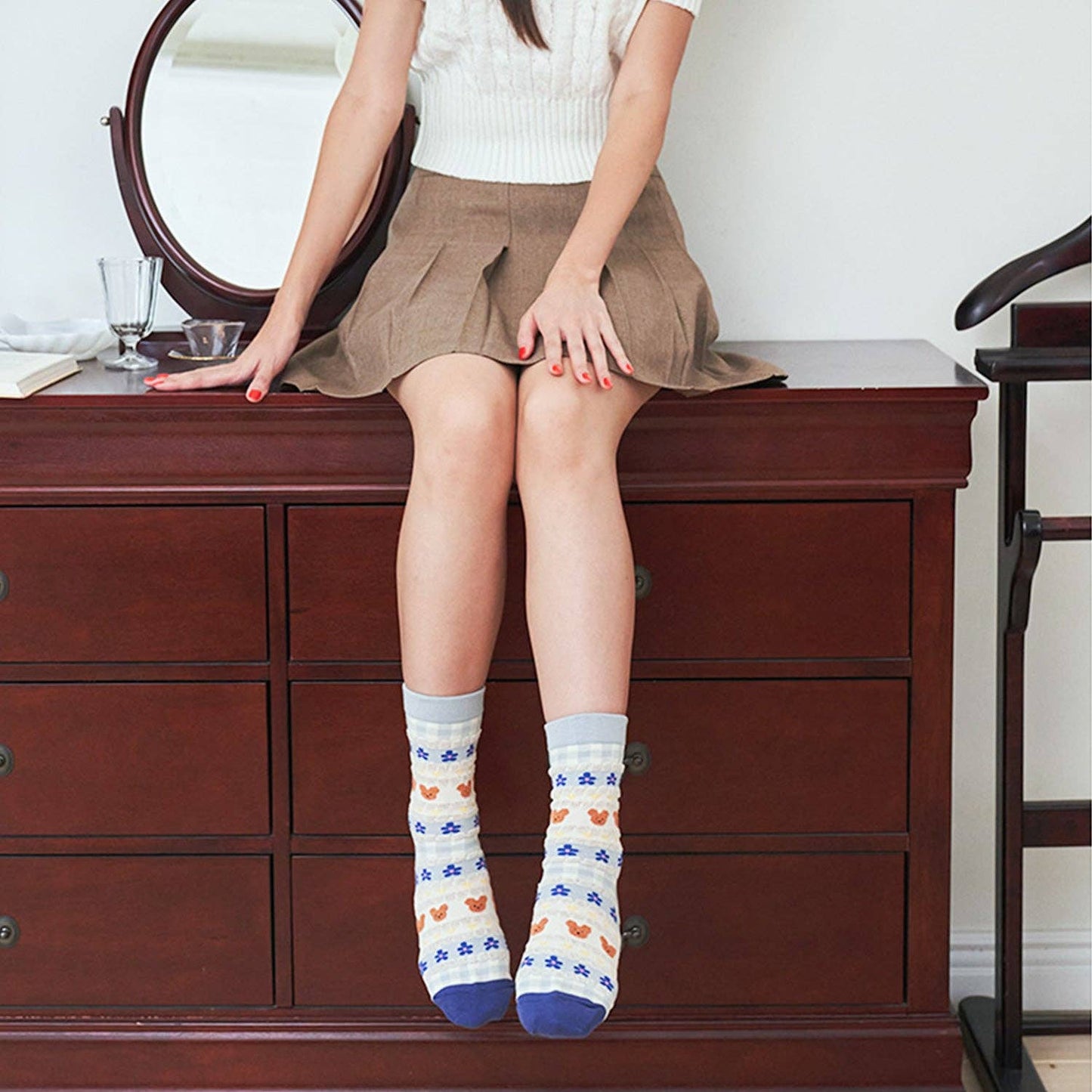 Women's Pastel Bear Crew Socks: W-L-354-4