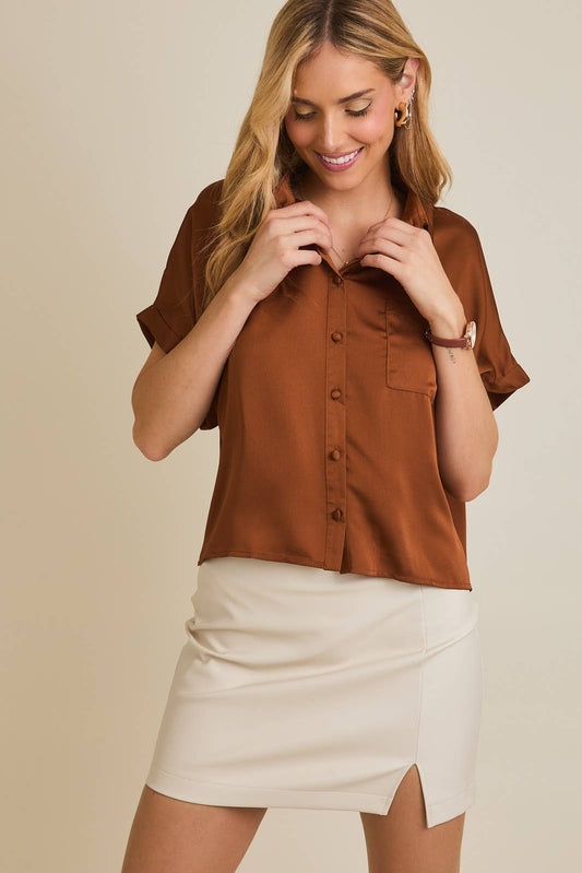 SATIN BOXY BUTTON DOWN BLOUSE: Camel / JT2060