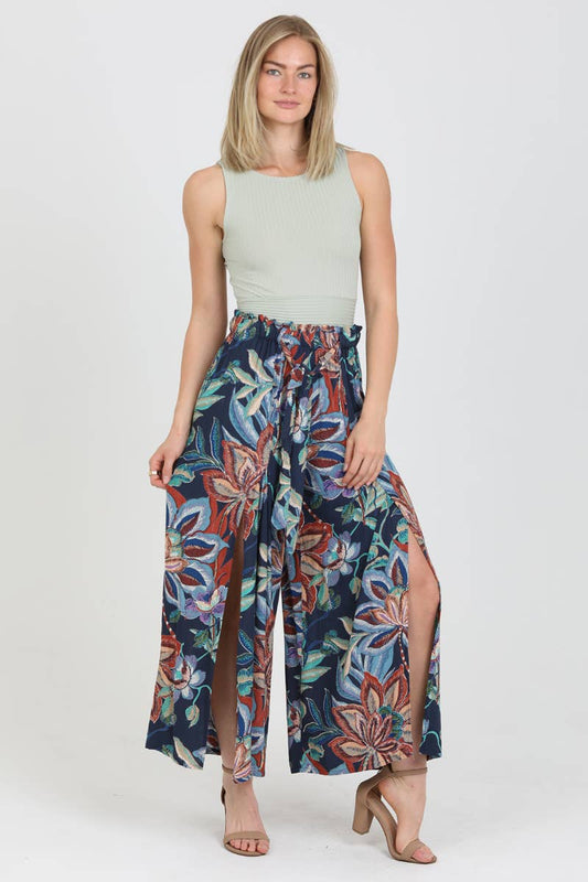 25P63-FQ60 WIDE LEG PANTS WITH TIE WAIST AND FRONT SLITS