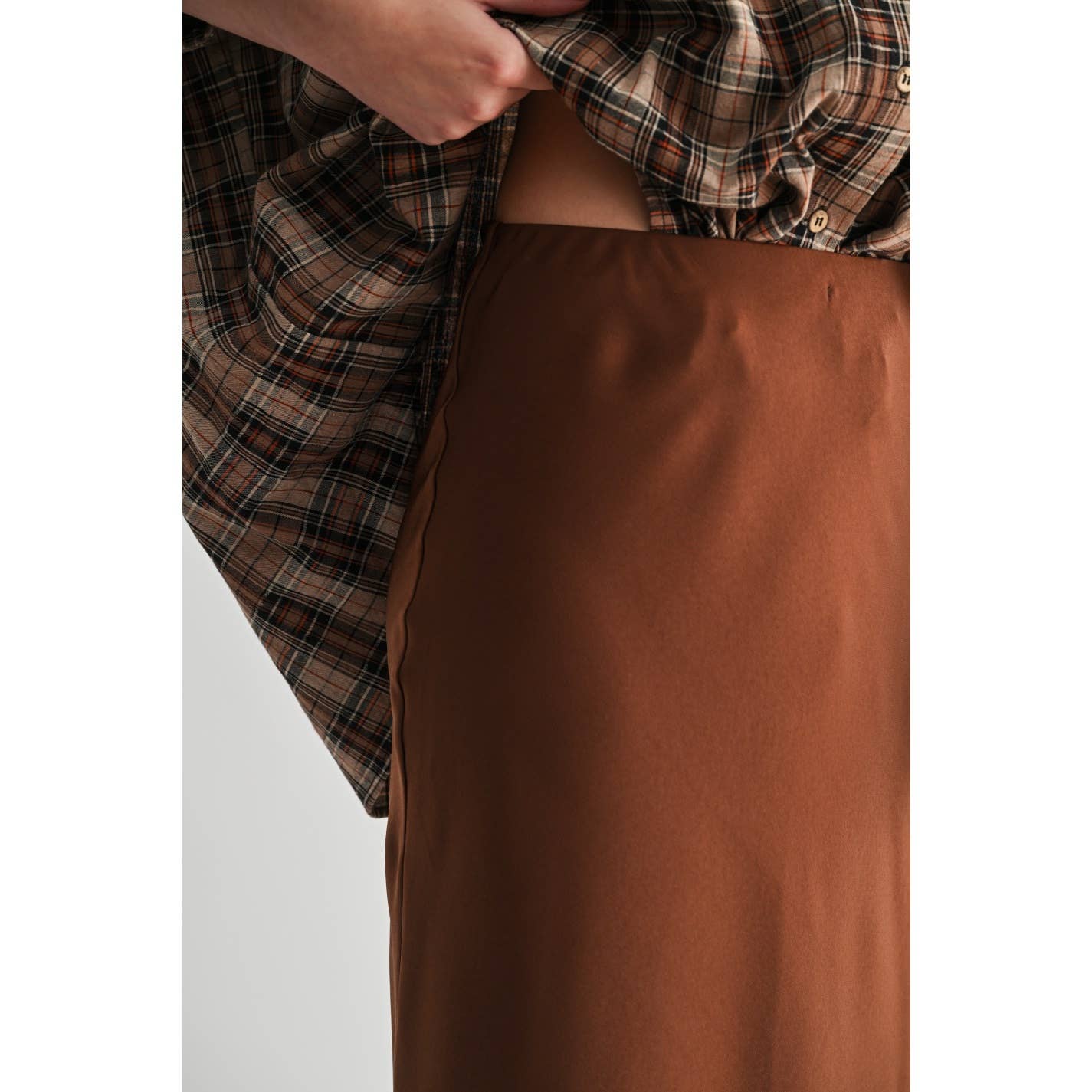 SOLID MAXI SKIRT: Brown / FS65099_4