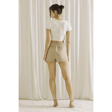 Load image into Gallery viewer, LT2343- 3D DAISY SEQUIN CROPPED TOP: WHITE YELLOW FLORAL
