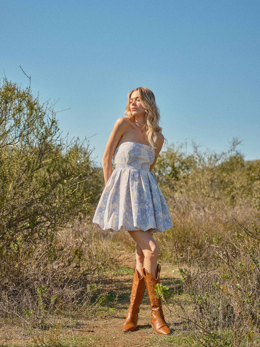 36948D - Textured Jacquard Floral Tube Minidress: CREAM BLUE