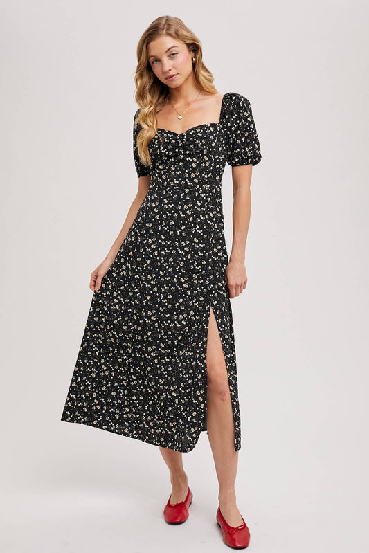 DITSY FLORAL PRINT SWEETHEART NECKLINE MIDI DRESS: Black / D02767