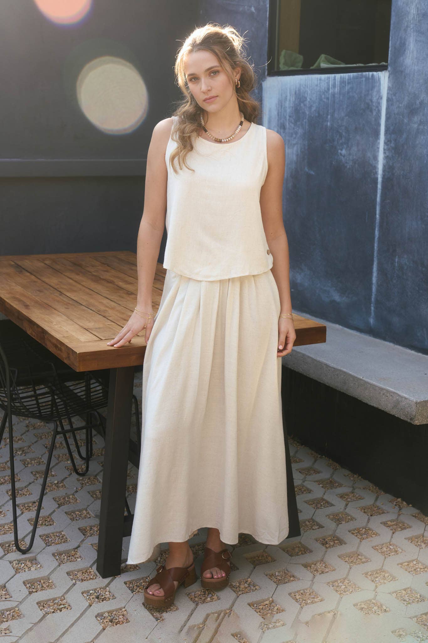 B5SX1033-B SKIRT: LIGHT TAN