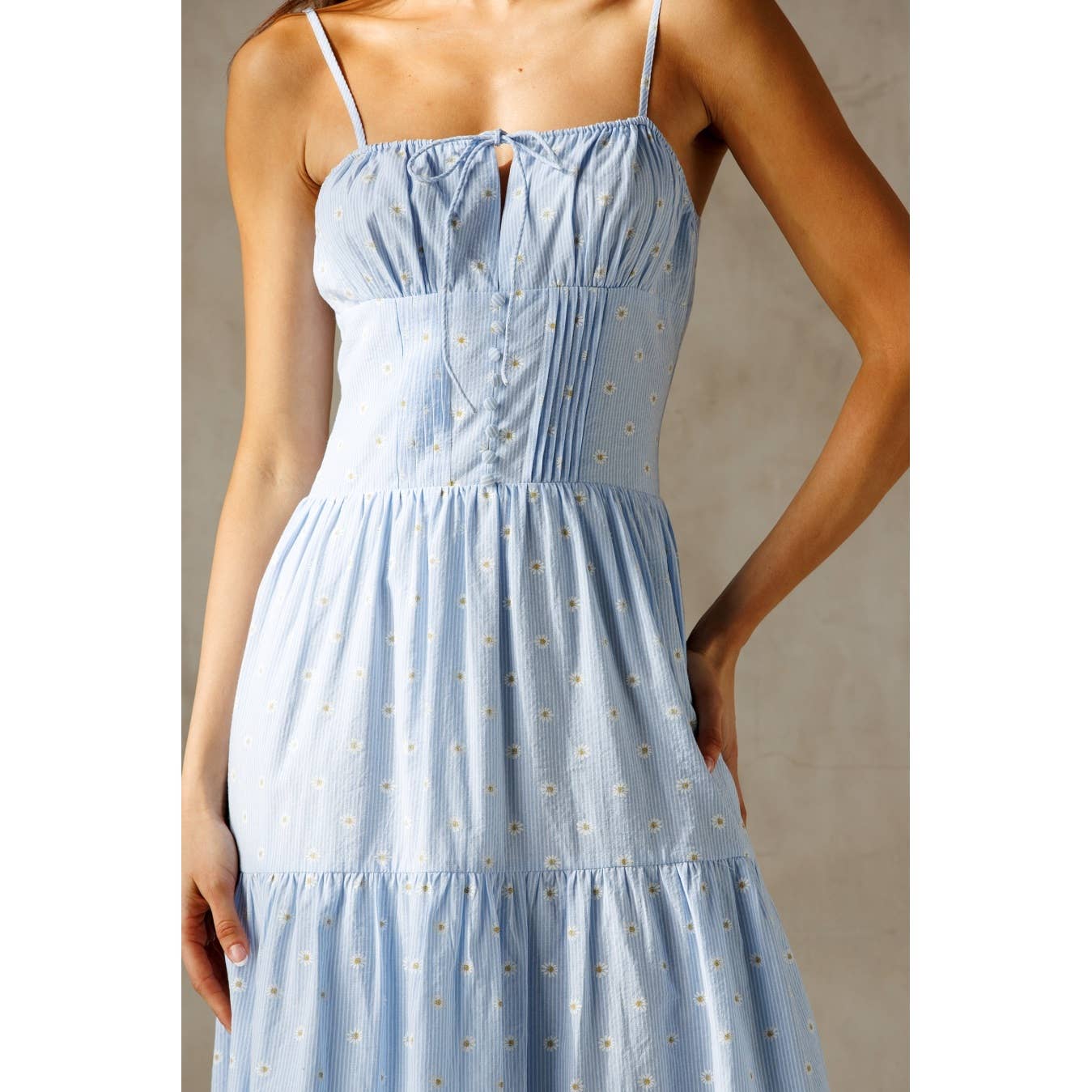 BLUE WHITE FLORAL: BLUE/ WHITE JD7633