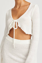 Load image into Gallery viewer, LONG SLEEVE FRONT TIE CROPPED TOP: Contemporary / White
