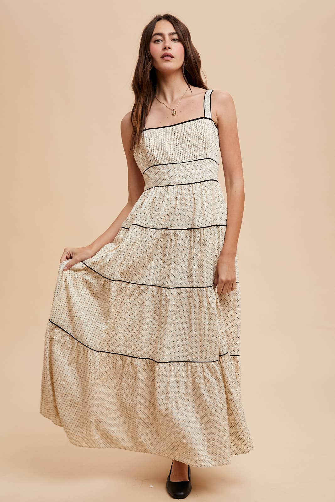 CONTRAST PIPED TIERED MAXI DRESS: CREME / ILD6280