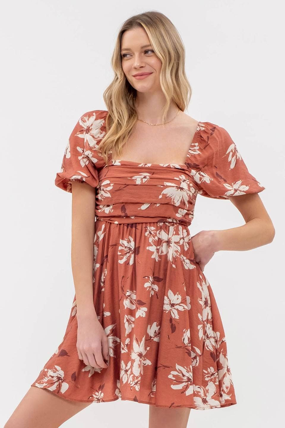 FLORAL PLEATED PUFF SLEEVE MINI DRESS: CR2212A_OLIVE