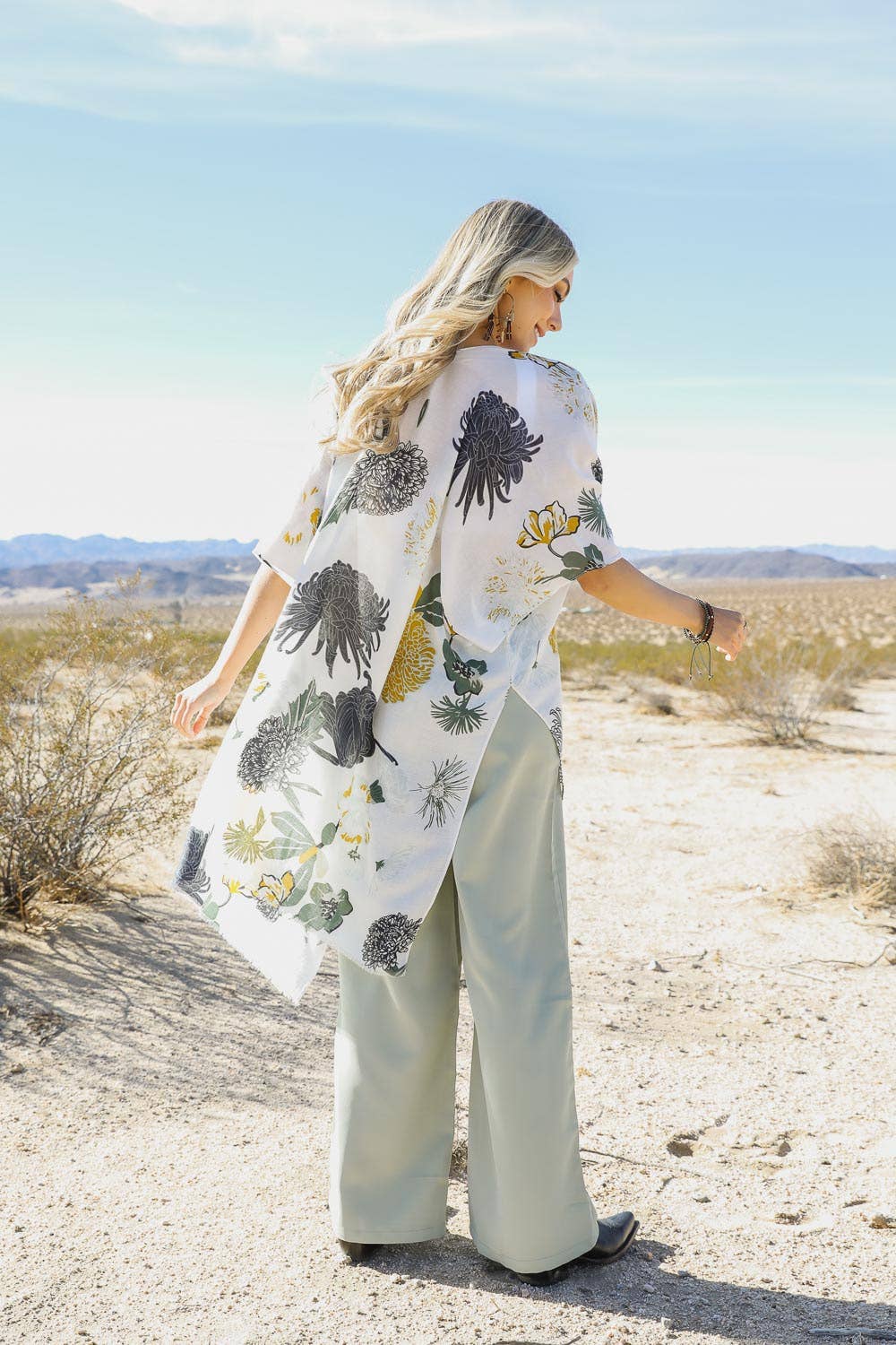 Floral Motif Combo Kimono: Taupe