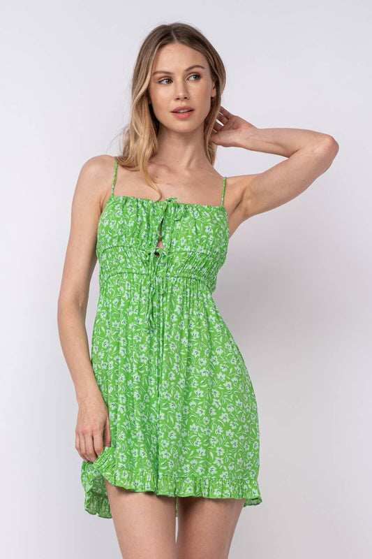 FRONT DOUBLE-TIE STRAP RUFFLE TRIM MINI DRESS: Green Fact / SM-D20405A