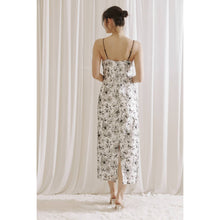 Load image into Gallery viewer, LD2122- FLORAL OUTLINE SHIFT MIDI DRESS: WHITE/BLACK FLORAL
