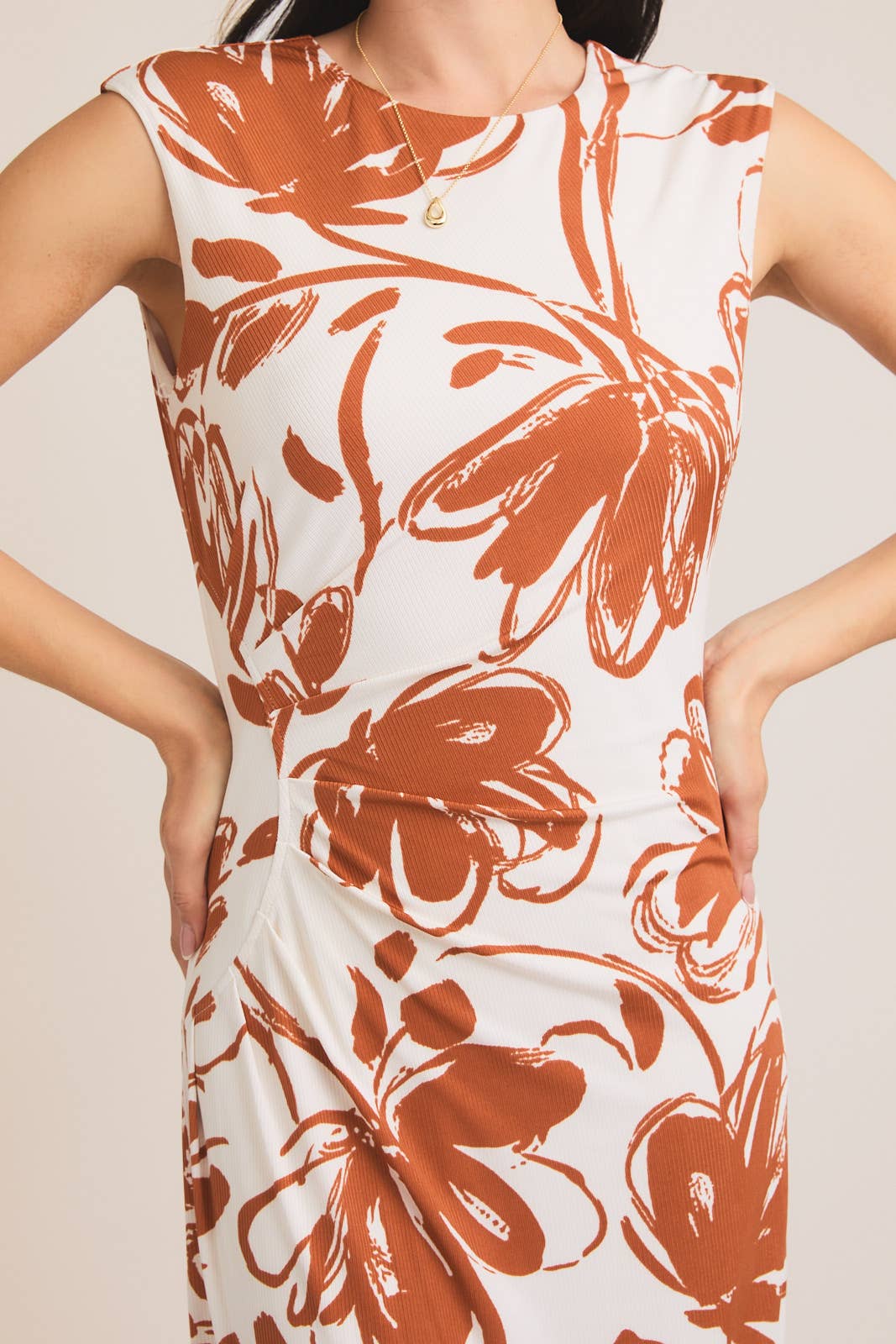ROUND NECK SLEEVELESS CUT OUT FLORAL PRINT DRESS: TERRACOTTA FLORAL / D19893