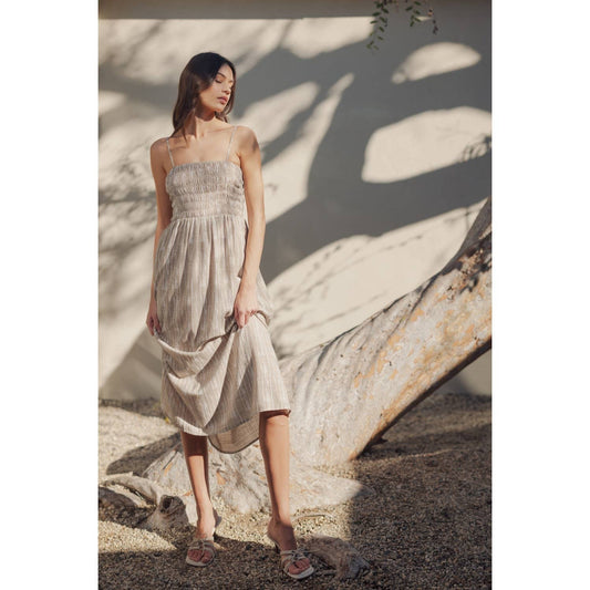 ABSTRACT PRINT SMOCKING DETAIL MIDI DRESS: Taupe / FD67696_1