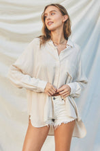 Load image into Gallery viewer, FT9731-P485 Breezy Boyfriend Shirt NATURAL
