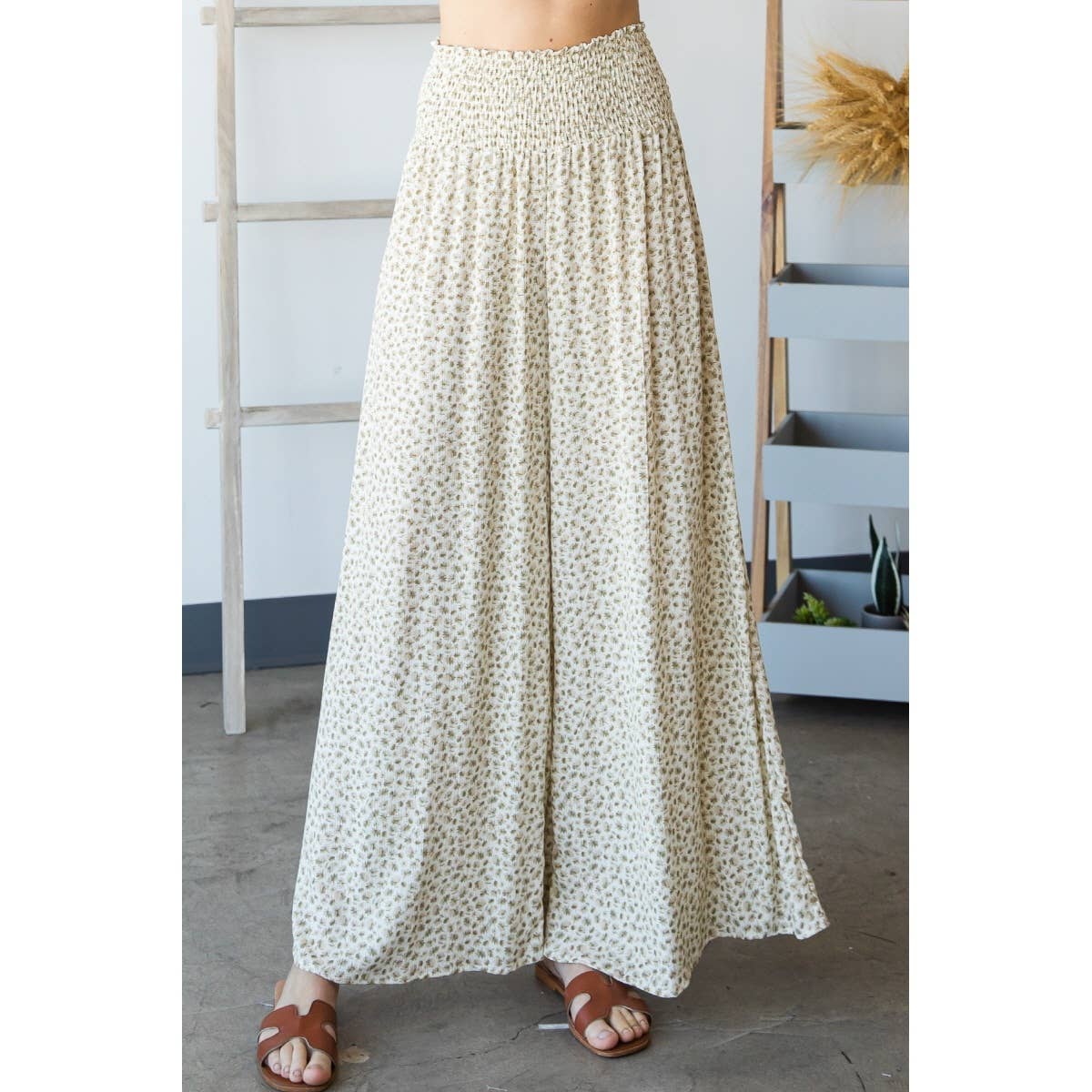 P53089E - Rayon Ditsy Floral Smocked Waist Pants: Natural