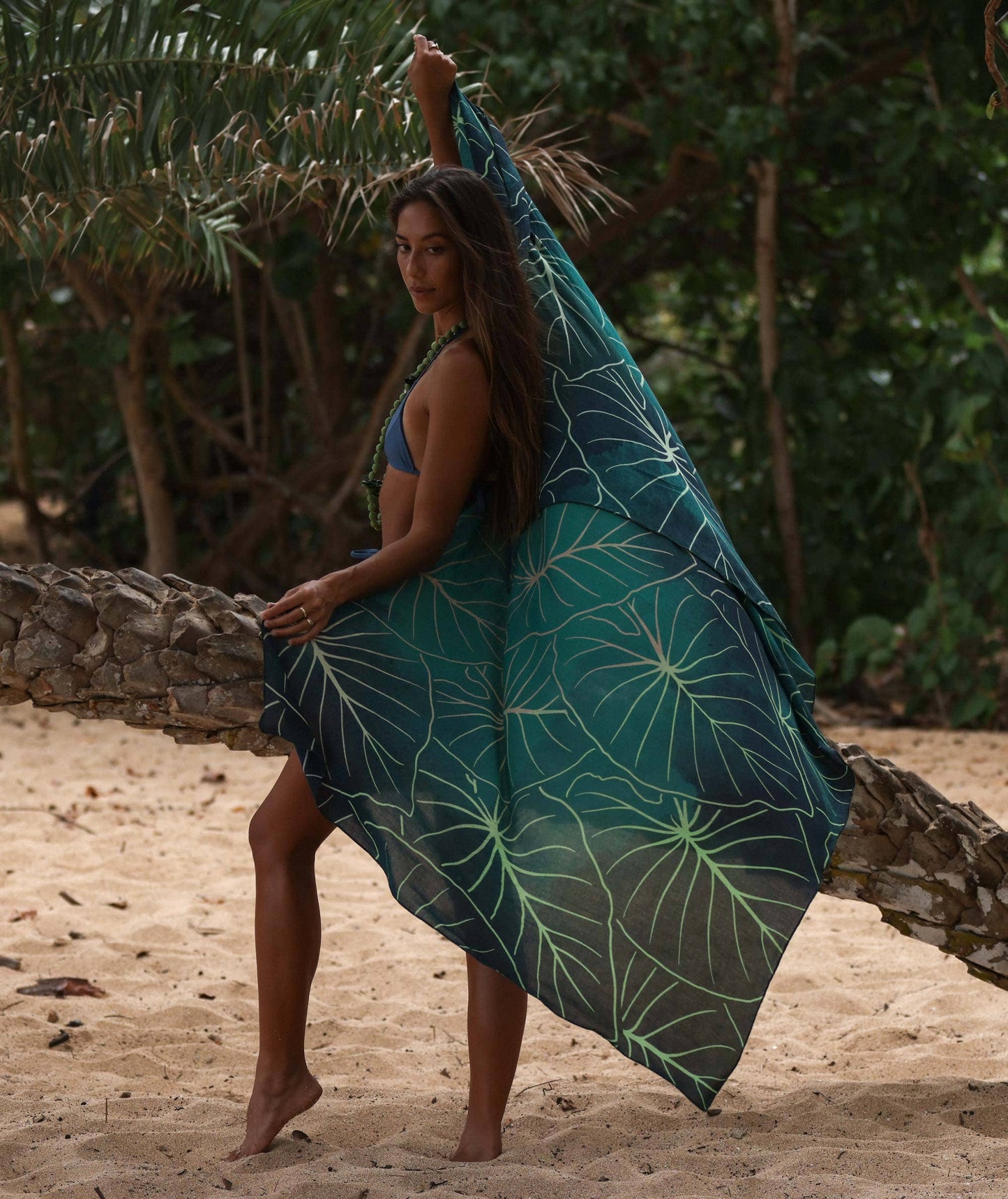 Kalo Pareo Sarong - Green: 67 x 43 in