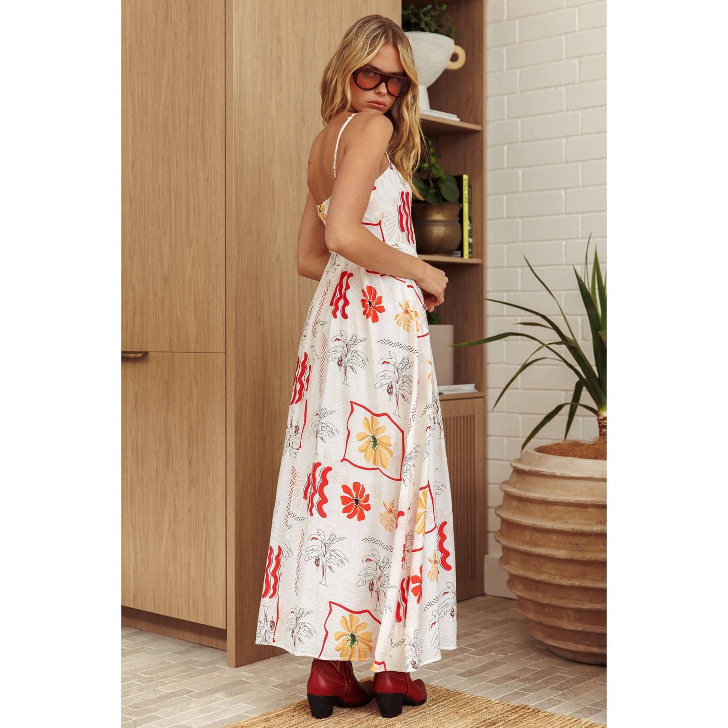 HAPPY FLORAL VIBE MAXI DRESS: WHITE / 64639D02