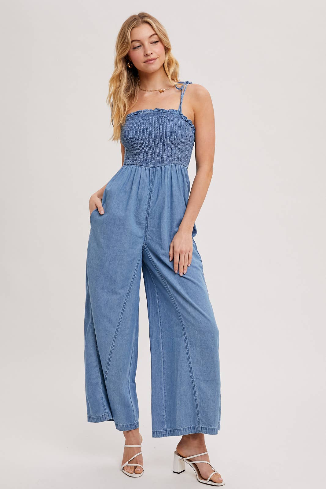 J01975 LT.DENIM / DENIM SMOCKED STRAP WIDE LEG JUMPSUIT