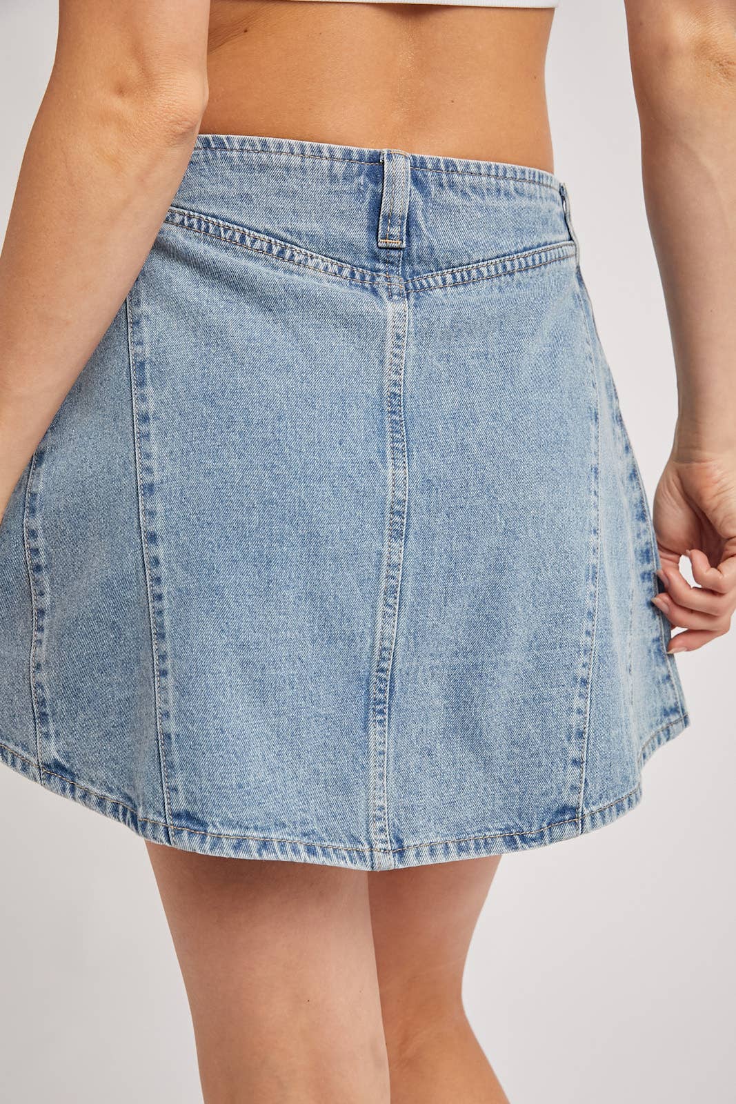 WASHED A-LINE DENIM MINI SKIRT: MED.WASH / B02781