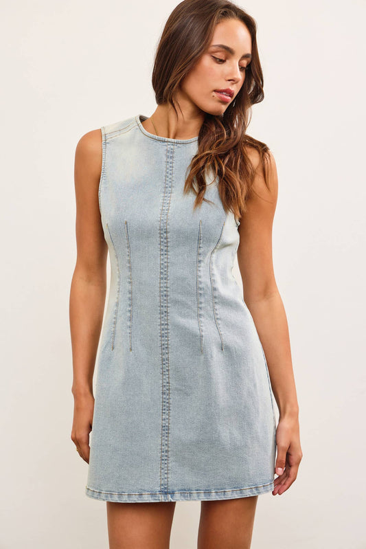 FITTED SLEEVELESS DENIM DRESS: LT.DENIM / DS0812