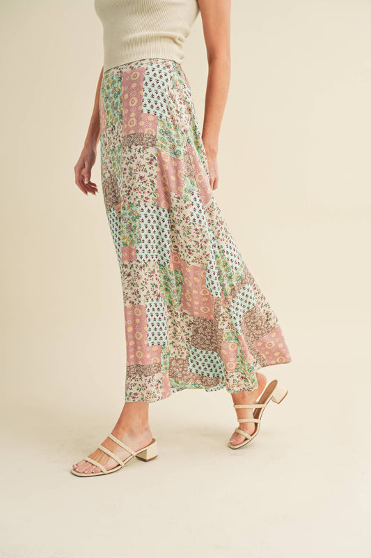 773DN-C6 Bradyn Patchwork Print Skirt / Mint/Pink