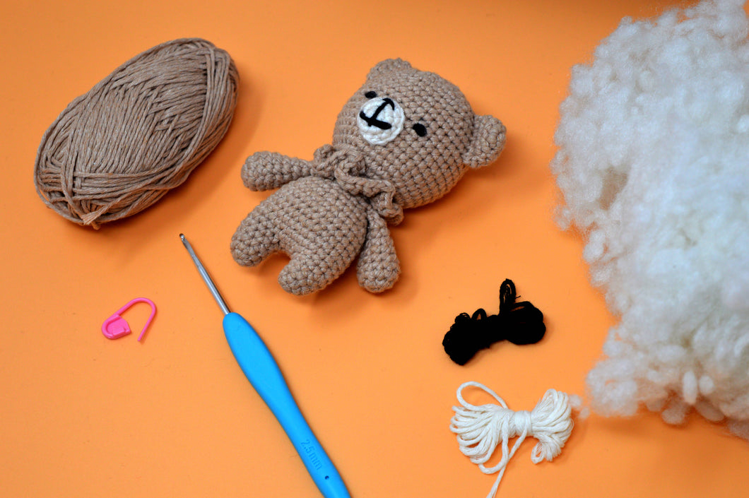 Knitty Critters - Pouch Pals - Eddy The Bear Crochet Kit